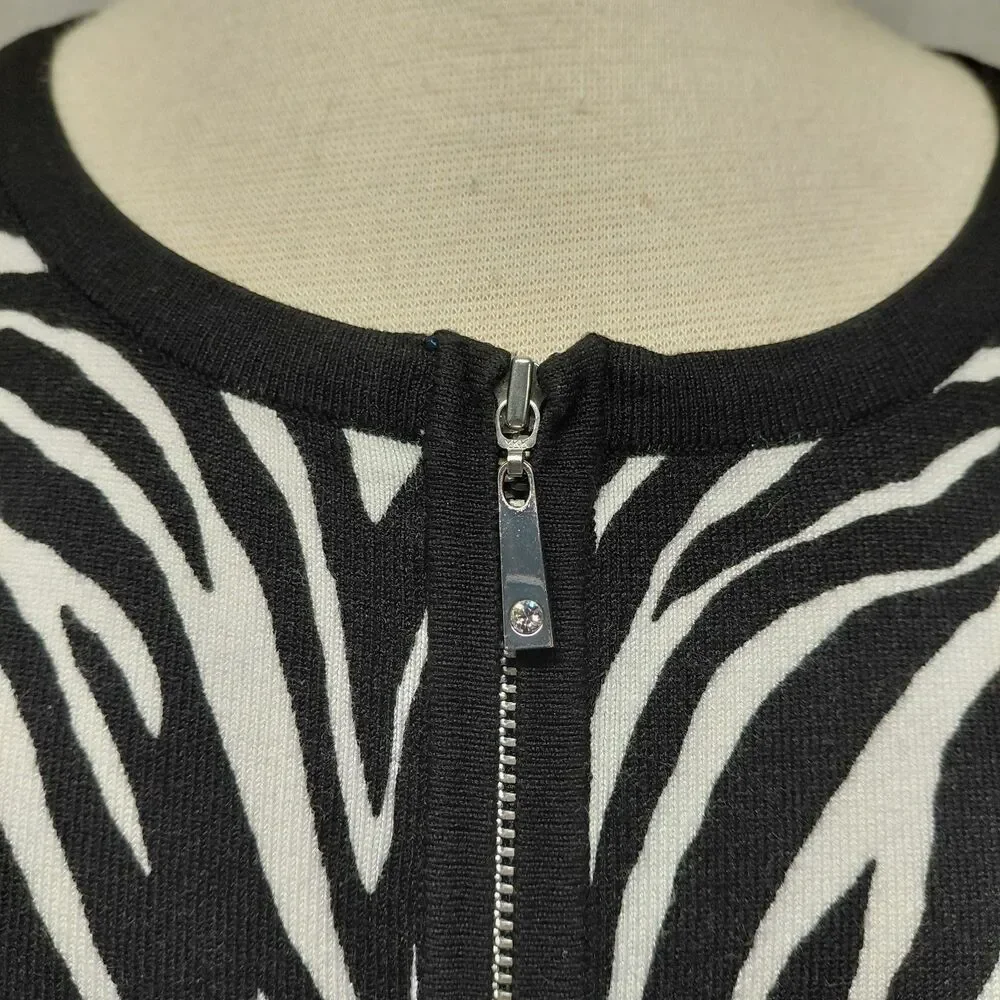 White House Black Market zebra print 3/4 sleeve zip front cropped cardigan SZ XL - Picture 6 of 8
